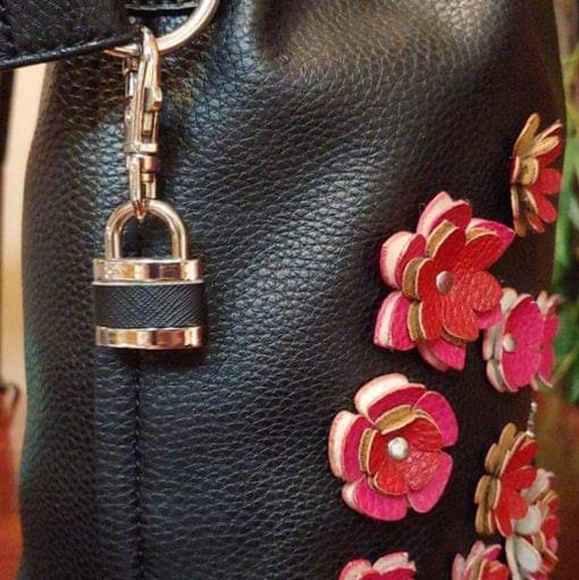 Black Guess Handbag with Pink Flower Embellishment - Picture 4 of 4